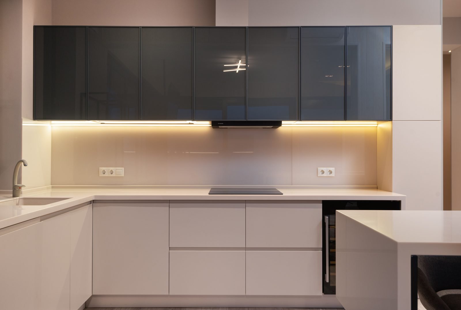 U-Shape · DLF Phase 3